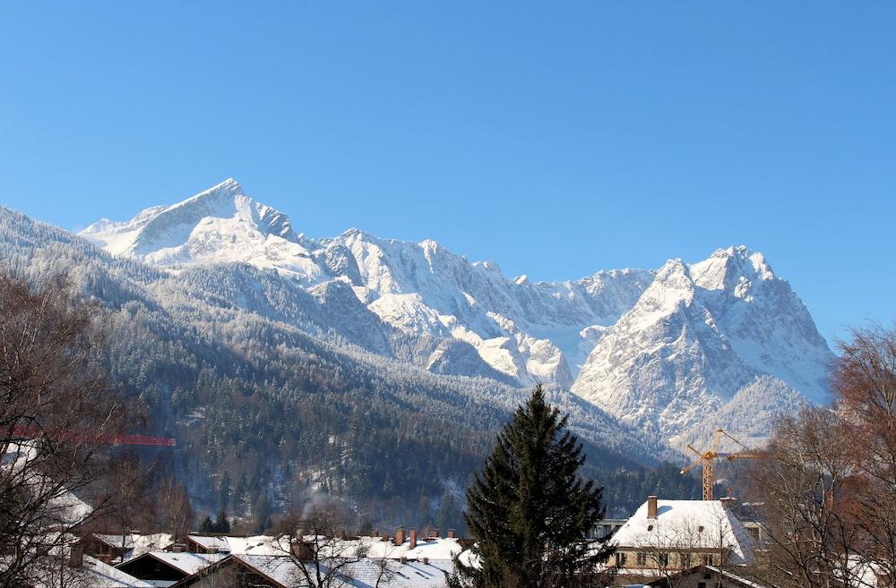 Reindl'S Partenkirchener Hof การ์มิช-พาร์เทนเคียร์เชน ภายนอก รูปภาพ
